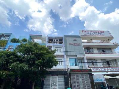 Bán nhà MTNB Đường số 50, Q Bình Tân (khu Tên Lửa) -  5x20 -  4 tầng - 10.5 tỷ